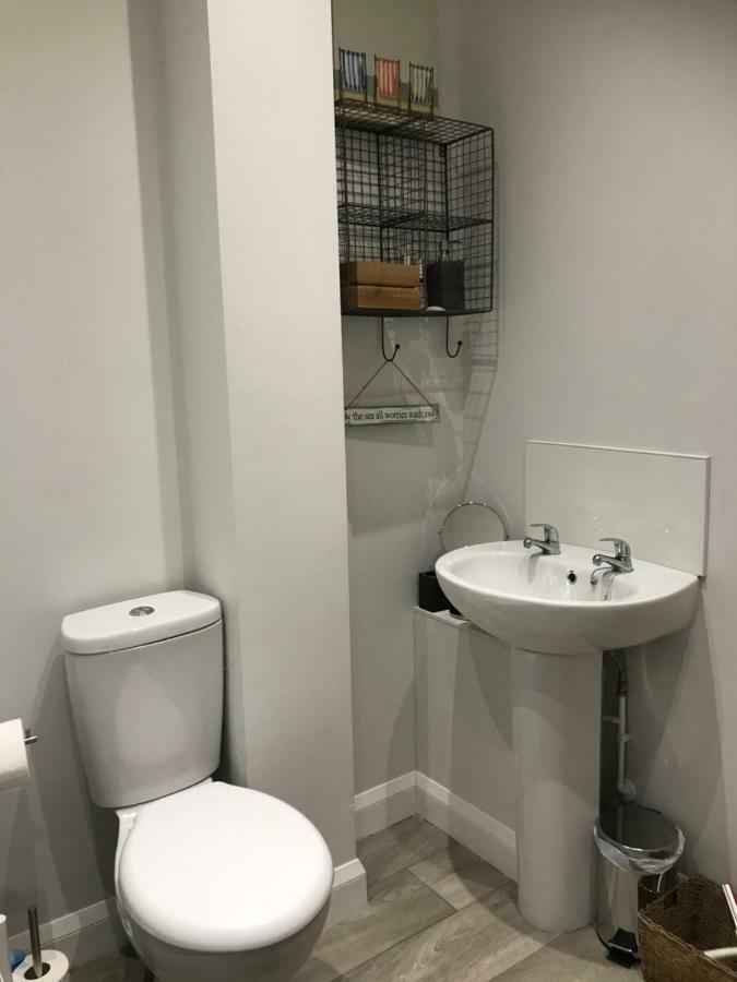 斯沃尼奇Wight View, Flat 2 Rosslyn House公寓 外观 照片