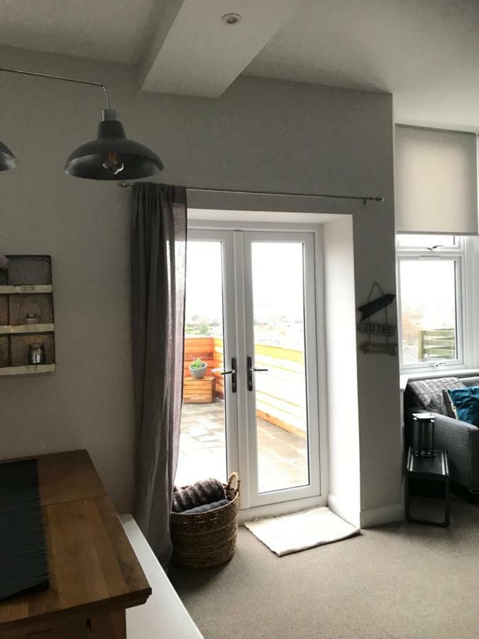 斯沃尼奇Wight View, Flat 2 Rosslyn House公寓 外观 照片